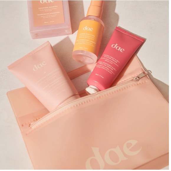 DAE Road Trip Mini Hair Set shampoo, conditioner, wave spray, styling cream $62 - Picture 2 of 8